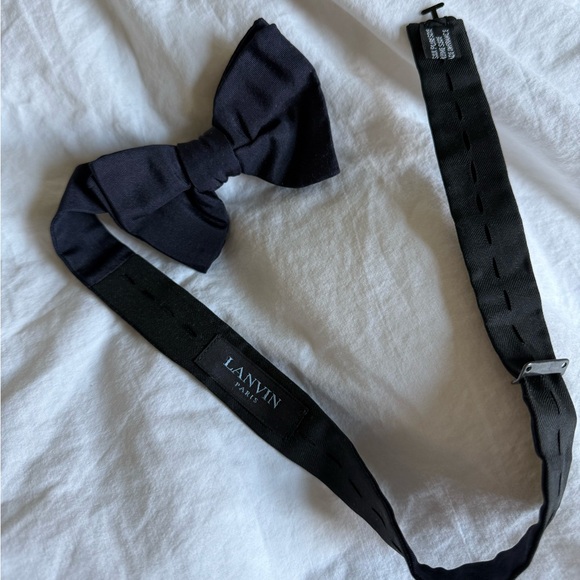 Lanvin Other - Lanvin silk bowtie